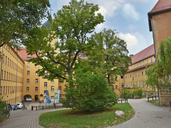 Schulgebäude der CJD Christophorusschulen Droyßig